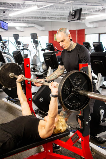 SVAC Bench Press with a spotter benefits